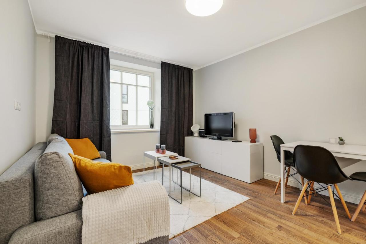 Charming 1Br In Superb Location, Free Parking & Wi-Fi Apartment Tallinn Luaran gambar