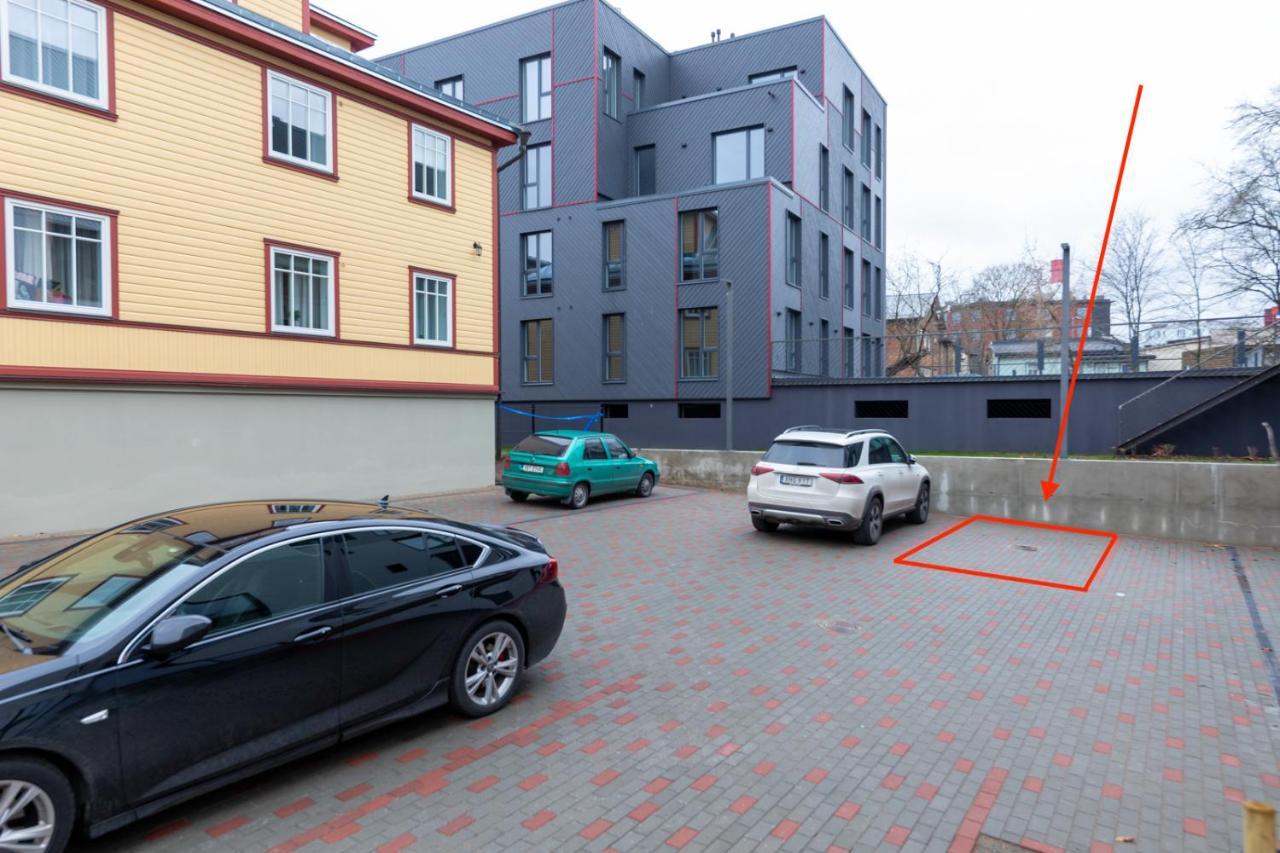 Charming 1Br In Superb Location, Free Parking & Wi-Fi Apartment Tallinn Luaran gambar